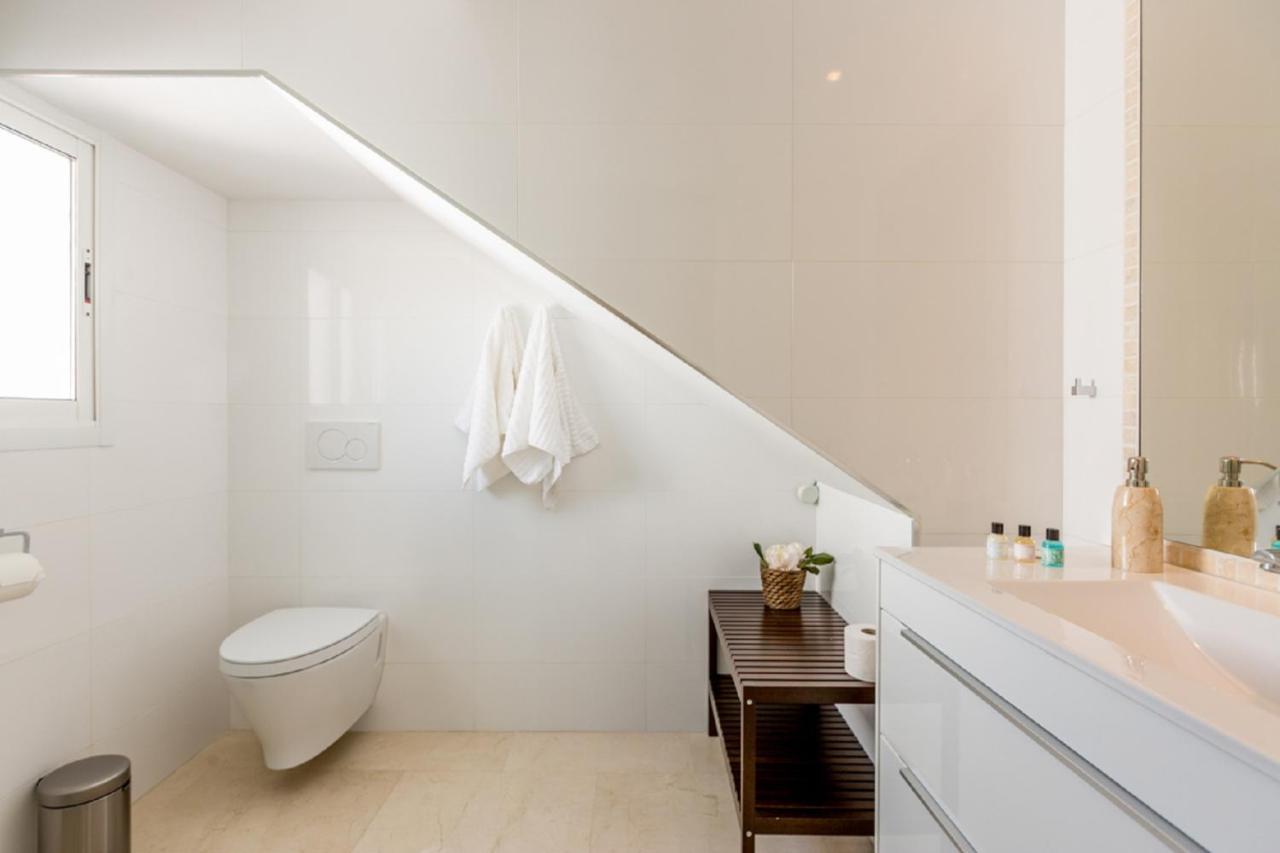 4 Bedroom Holiday Penthouse Near Puerto Banus, In Nueva Andalucia